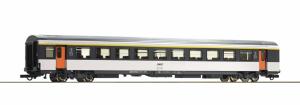 ROCO 74530 Voiture Corail 1ère classe à couloir central de la SNCF époque IV