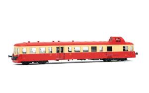 HJ2623 SNCF, autorail diesel X 3800, avec toit rouge « Picasso », livrée  Beige-rouge - HO -DC- époque IV ( 1941 1990 )