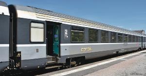 ROCO 74539 Voiture «Corail» 2ème classe à couloir central de la SNCF époque V - VI - HO